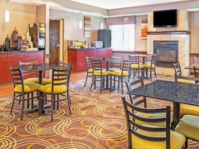 Days Inn By Wyndham Brewerton/ Syracuse Near Oneida Lake Eksteriør bilde