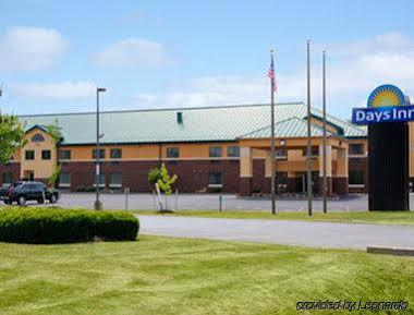 Days Inn By Wyndham Brewerton/ Syracuse Near Oneida Lake Eksteriør bilde